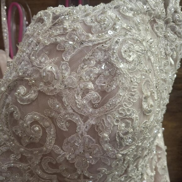 Mori Lee "Leia" Wedding Gown (Unaltered) - Picture 4 of 6